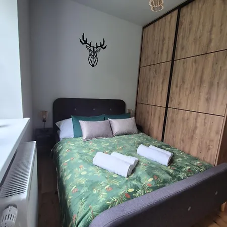 U Justyny - Szmaragd Apartamento *